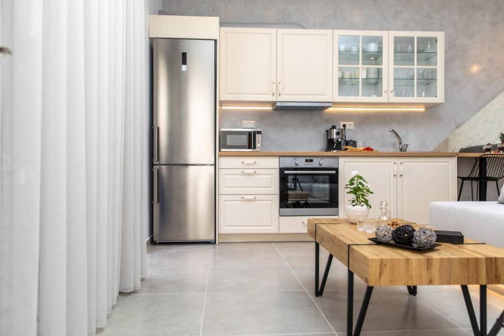 Arktos Luxury Apartment Naxos City Esterno foto